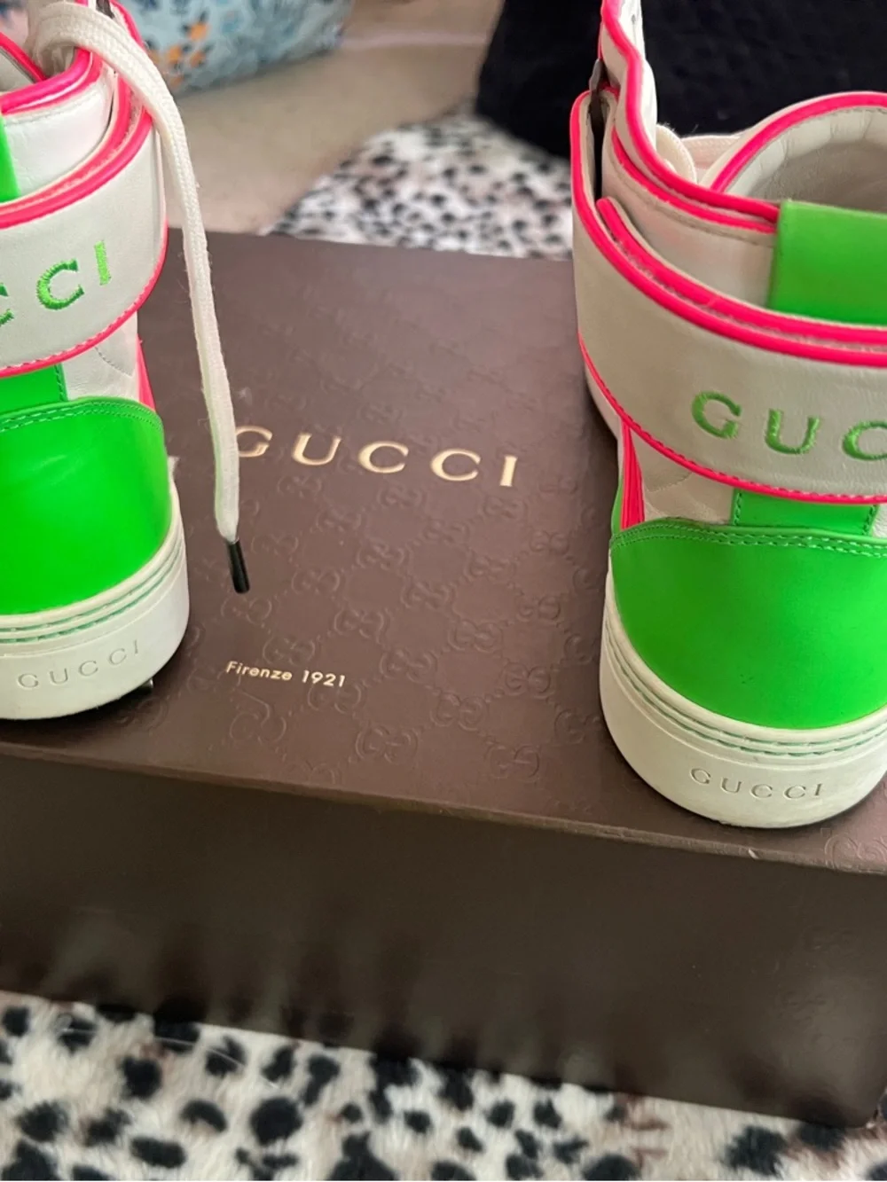 Gucci White Leather Sneakers with Neon Pink & Neon Green Accents - Picture 4 of 7
